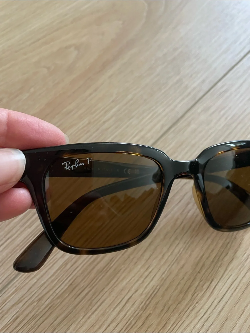 N/A ray ban